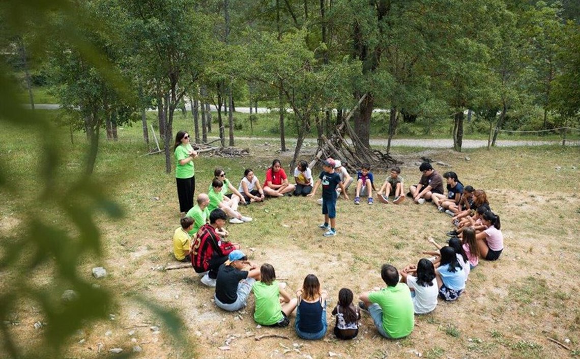 Las colonias y casales de verano de la Fundación Pere Tarrés sensibilizarán a los niños y jóvenes sobre el uso responsable de los recursos y la biodiversidad