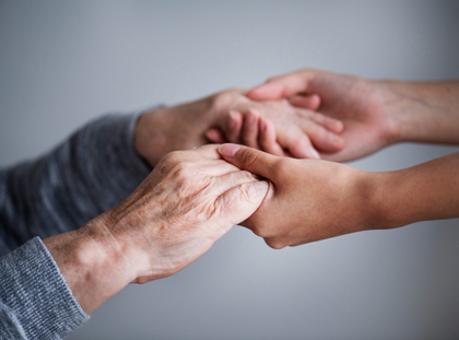 Com donem suport davant de l'enfrontament de la vellesa dels familiars?