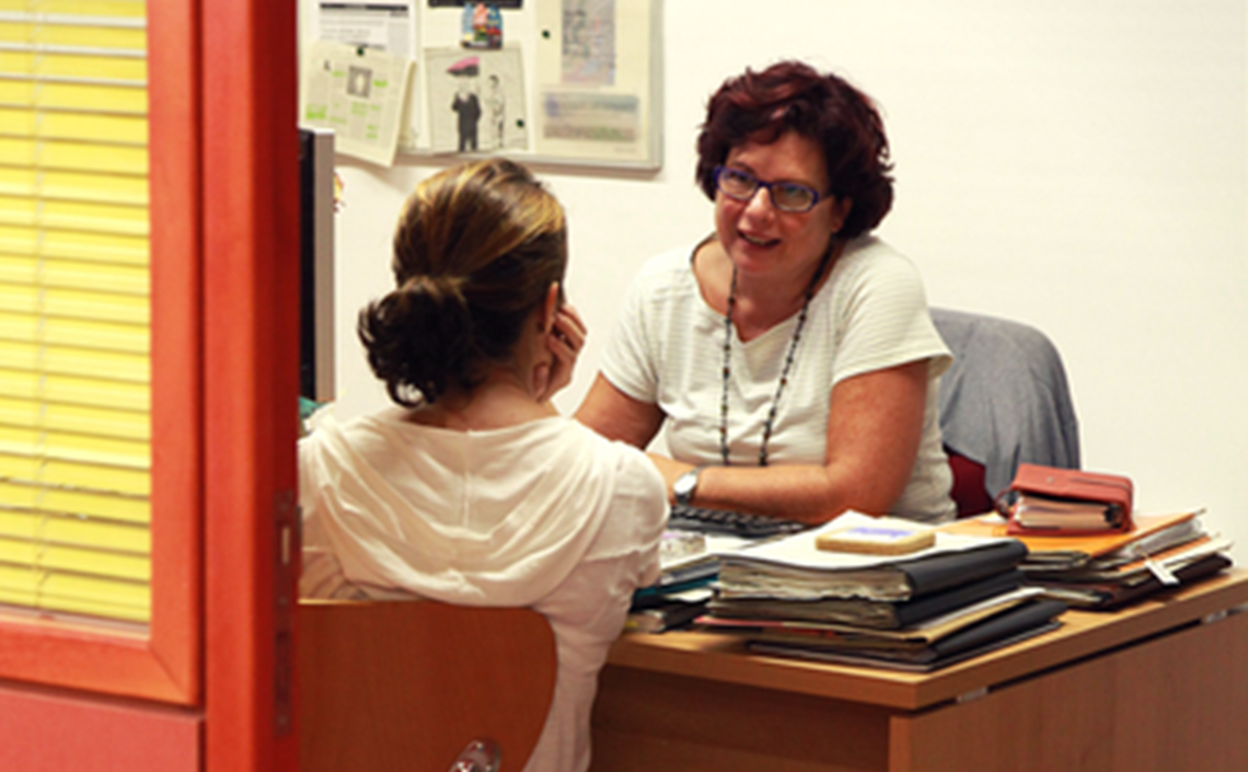 “El Treball Social millora les condicions de vida de les persones” Carme Fernández, directora del Grau en Treball Social de la Facultat Pere Tarrés - URL “El Treball Social millora les condicions de vida de les persones” Carme Fernández, directora del Grau en Treball Social de la Facultat Pere Tarrés - URL