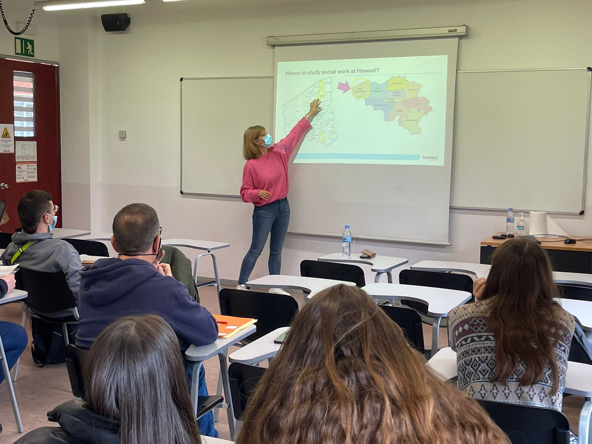 Experts internacionals contraposen diferents visions i experiències en la 5a Internacional Social Week de la Facultat Pere Tarrés