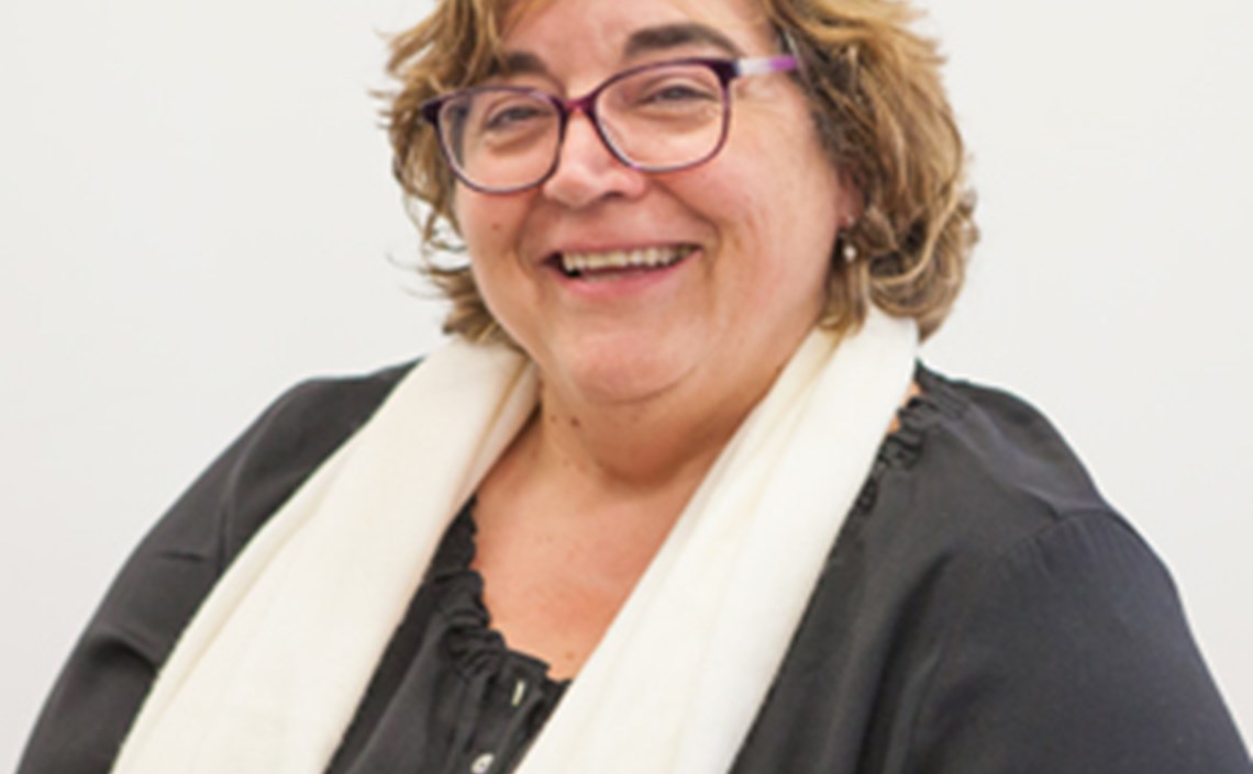 Entrevista a Àngels Sogas, coordinadora del número 64 d´Educació Social. Revista d´Intervenció Socioeducativa Entrevista a Àngels Sogas, coordinadora del número 64 d´Educació Social. Revista d´Intervenció Socioeducativa