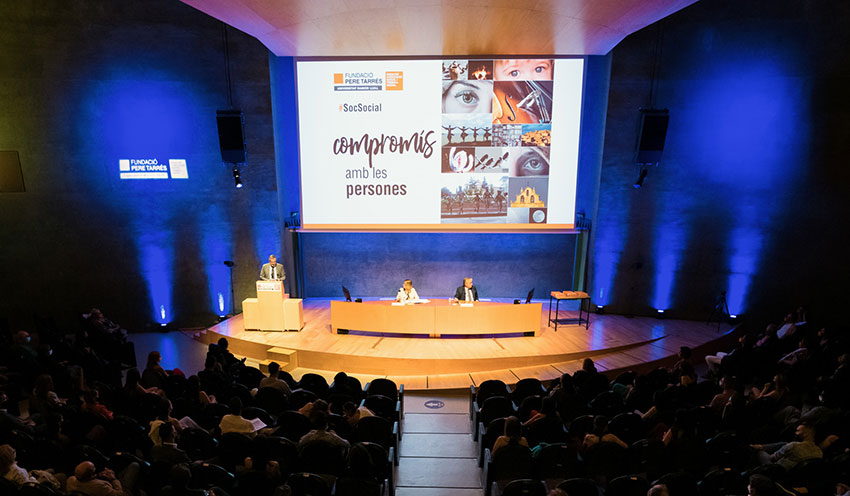 Graus, màsters i postgraus i programa universitari gent gran