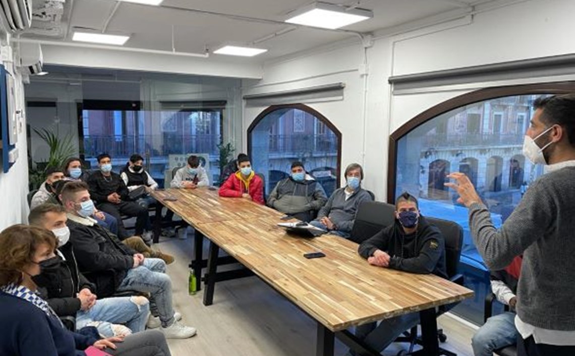 La Fundació Pere Tarrés forma cada any a més de 27.000 professionals de l’acció social La Fundació Pere Tarrés forma cada any a més de 27.000 professionals de l’acció social