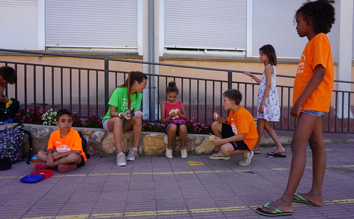 Viven en situación de pobreza severa la mitad de las familias becadas en Tarragona por la Fundación Pere Tarrés con una actividad de ocio en verano de 2021