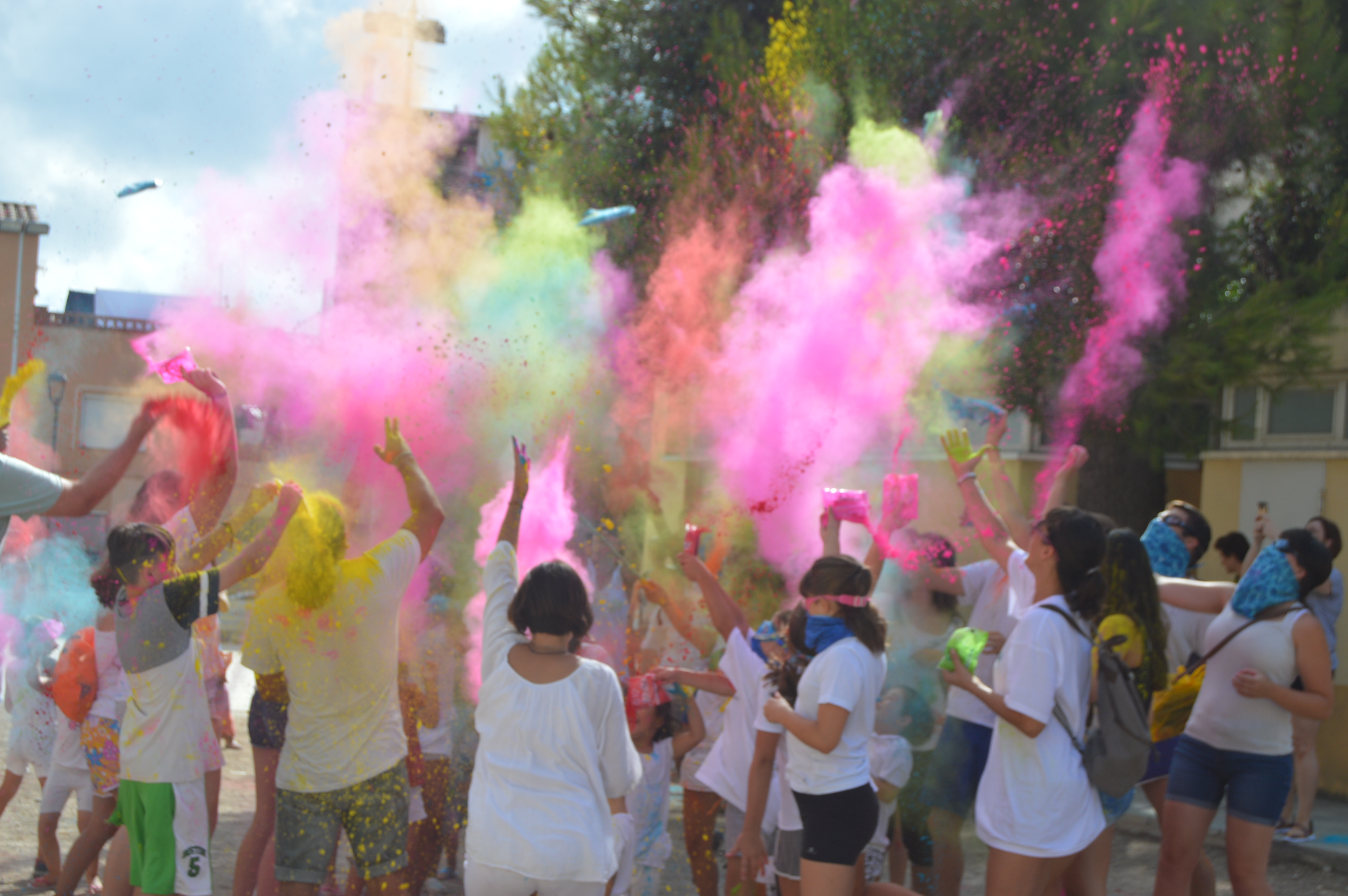 Més de 20.000 infants participen en més de 400 colònies i casals d'estiu