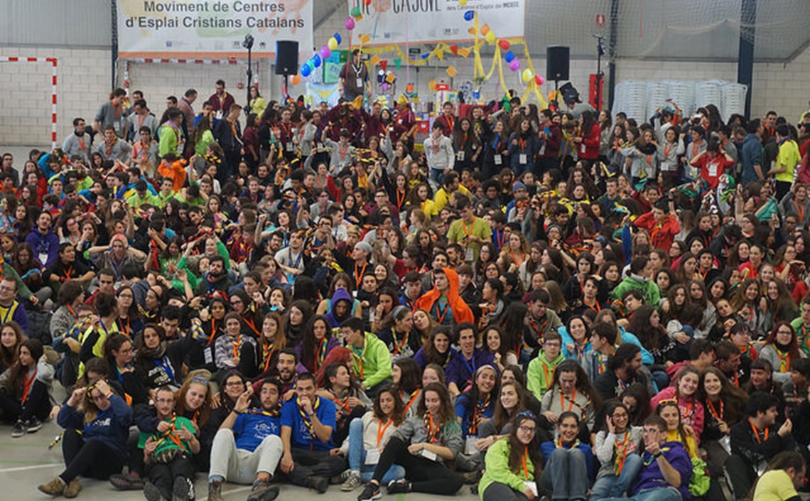 Més de 1.000 joves dels centres d’esplai de la Fundació Pere Tarrés es reuneixen a Agramunt per reflexionar sobre consum responsable Més de 1.000 joves dels centres d’esplai de la Fundació Pere Tarrés es reuneixen a Agramunt per reflexionar sobre consum responsable