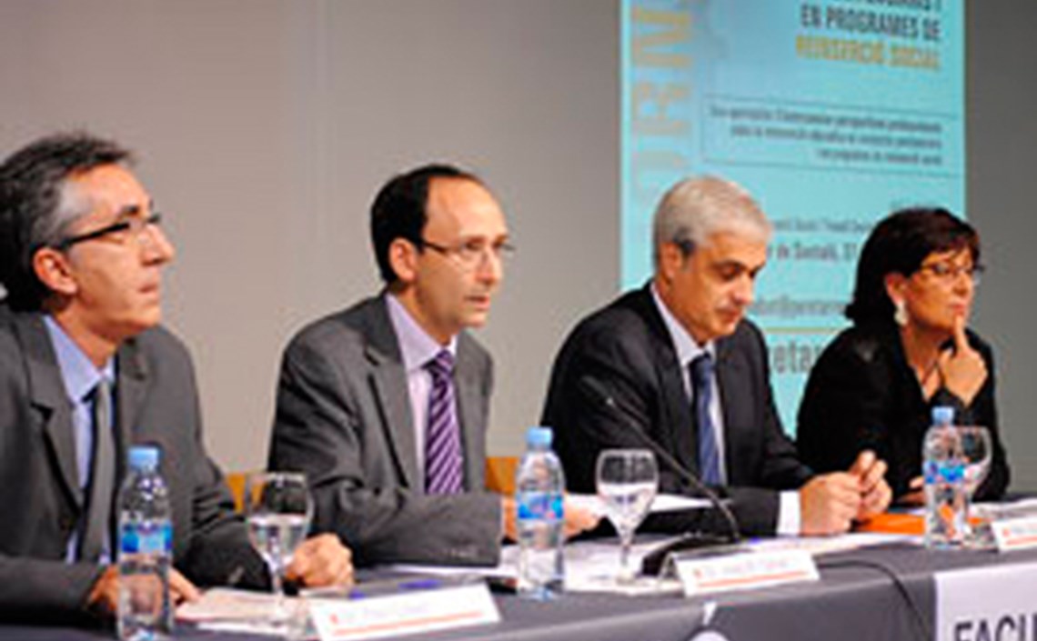 Germà Gordó: “Les administracions i la societat hem de visualitzar a les persones excloses socialment amb rostre humà” Germà Gordó: “Les administracions i la societat hem de visualitzar a les persones excloses socialment amb rostre humà”