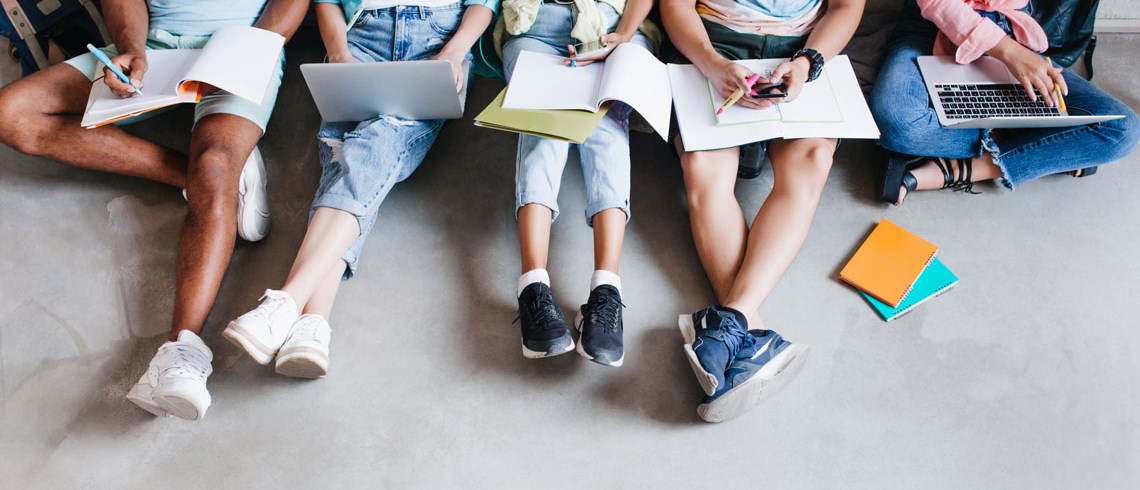 ¿Necesitan todos los jóvenes una educación universitaria? ¿Necesitan todos los jóvenes una educación universitaria?