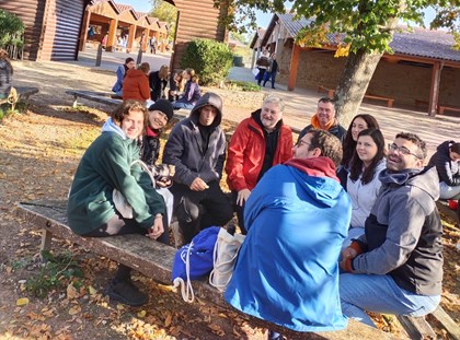 Viu l'experiència d'anar a Taizé! Viu l'experiència d'anar a Taizé!