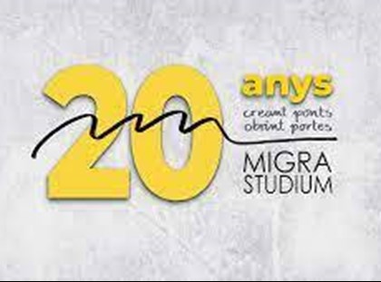 Participa a la vetlla de pregària davant del CIE de Barcelona Participa a la vetlla de pregària davant del CIE de Barcelona