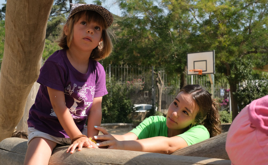 Las condiciones de vida de las familias beneficiarias de las becas de actividades de verano 2023