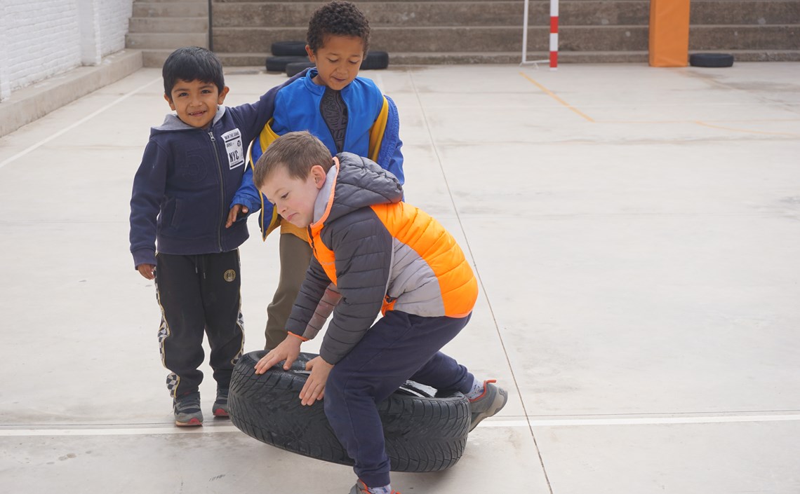 El 38% de les famílies becades per participar en activitats d’estiu a la Fundació Pere Tarrés es troba en situació de pobresa extrema o severa El 38% de les famílies becades per participar en activitats d’estiu a la Fundació Pere Tarrés es troba en situació de pobresa extrema o severa