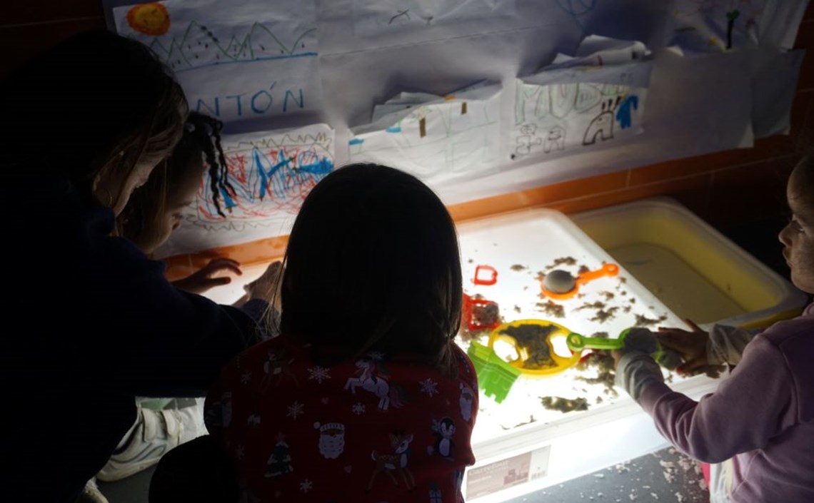 El 67% de les famílies que sol·liciten beca per participar en activitats d’estiu a Tarragona es troba en pobresa extrema o severa El 67% de les famílies que sol·liciten beca per participar en activitats d’estiu a Tarragona es troba en pobresa extrema o severa