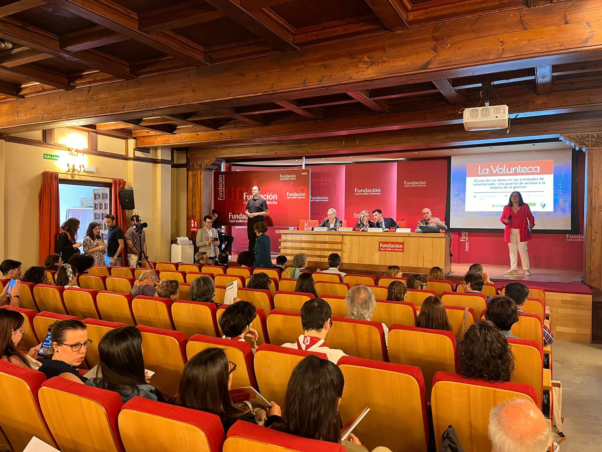 La Volunteca fa una crida a compartir dades entre les entitats que gestionen voluntariat