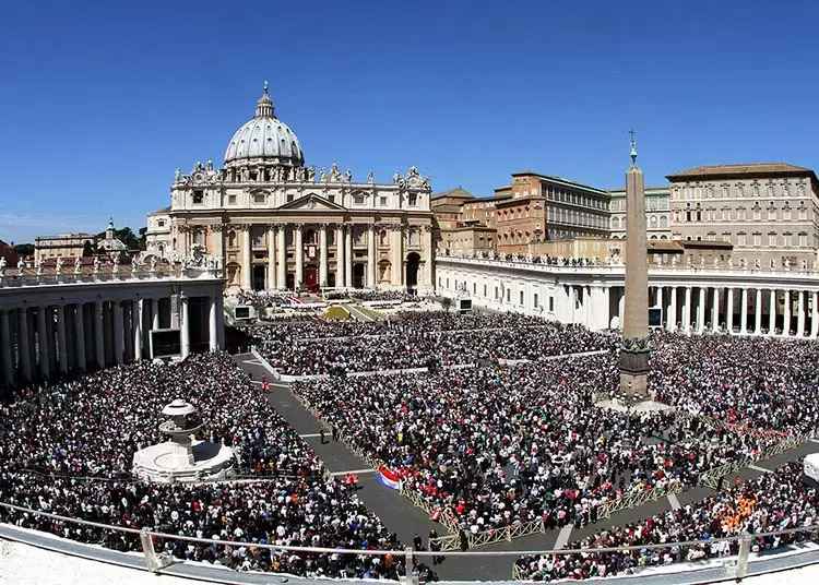 Afanya’t i inscriure-te al Jubileu de Joves 2025! 