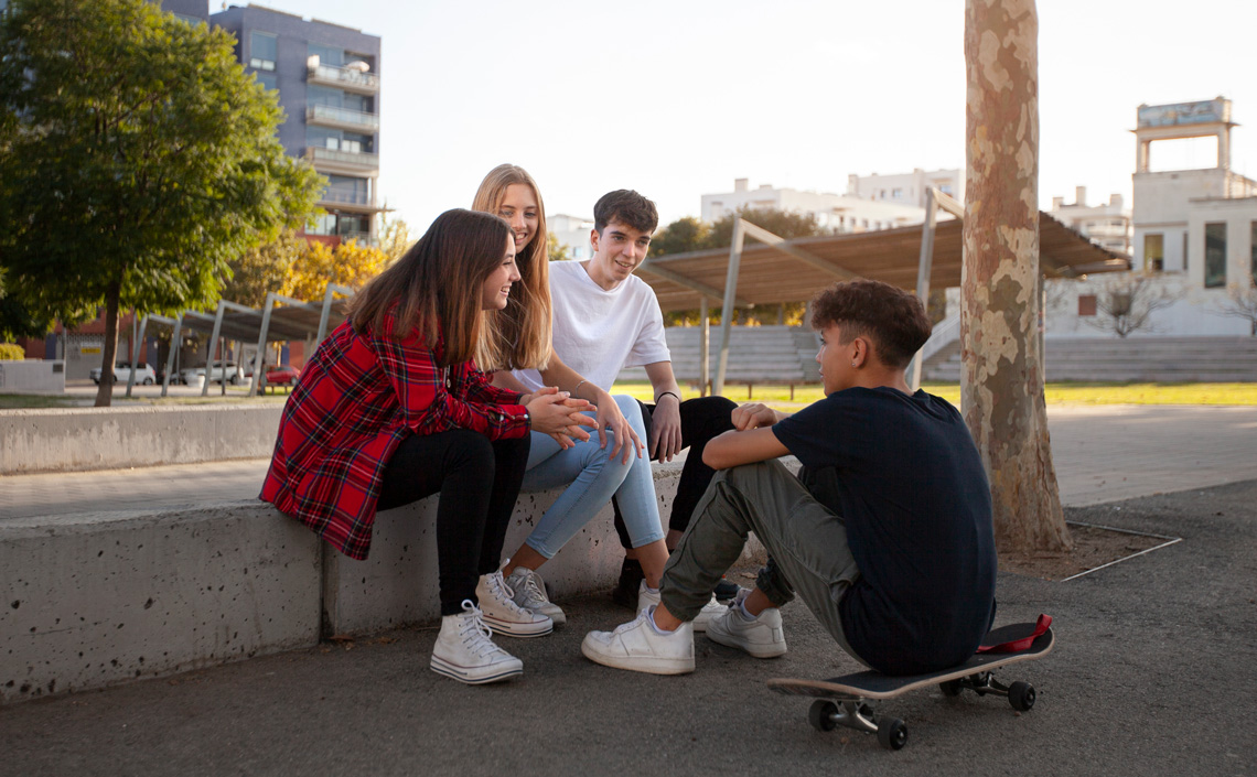 Vulnerabilitat, benestar emocional i vincles: factors de risc i de protecció en població adolescent