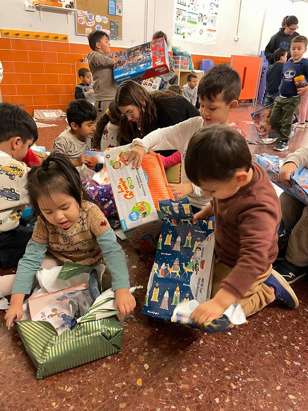 Campanya de la Fundació Pere Tarrés per recaptar joguines i impulsar programes educatius per a infants en situació vulnerable aquest Nadal