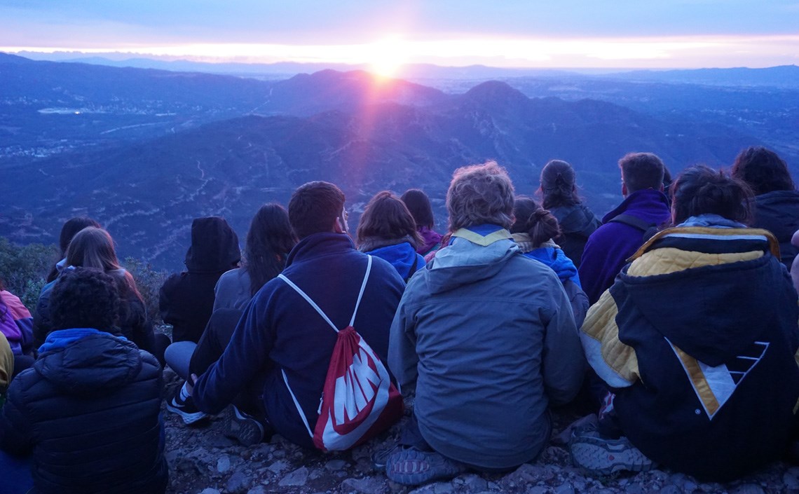 Necessitats espirituals: com atendre de forma integral el lleure i l’acció social Necessitats espirituals: com atendre de forma integral el lleure i l’acció social