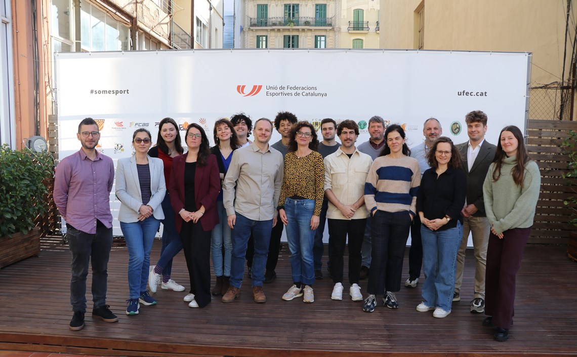 Medio millar de niños, familias y profesionales participarán durante dos años en un programa internacional para prevenir la violencia en el deporte Medio millar de niños, familias y profesionales participarán durante dos años en un programa internacional para prevenir la violencia en el deporte