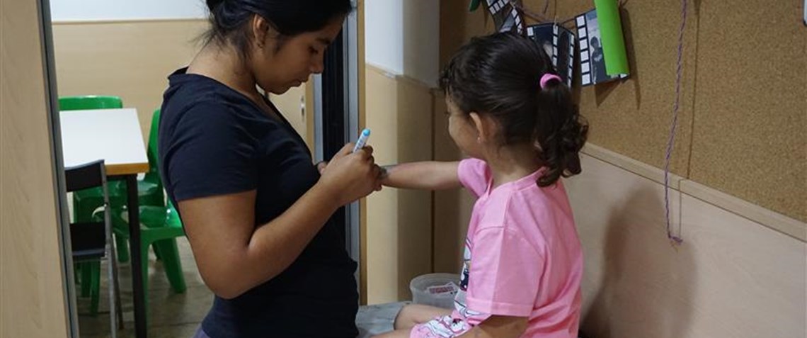 El 60% de les famílies becades per participar en casals i colònies a la Fundació Pere Tarrés es troben en situació de pobresa severa El 60% de les famílies becades per participar en casals i colònies a la Fundació Pere Tarrés es troben en situació de pobresa severa