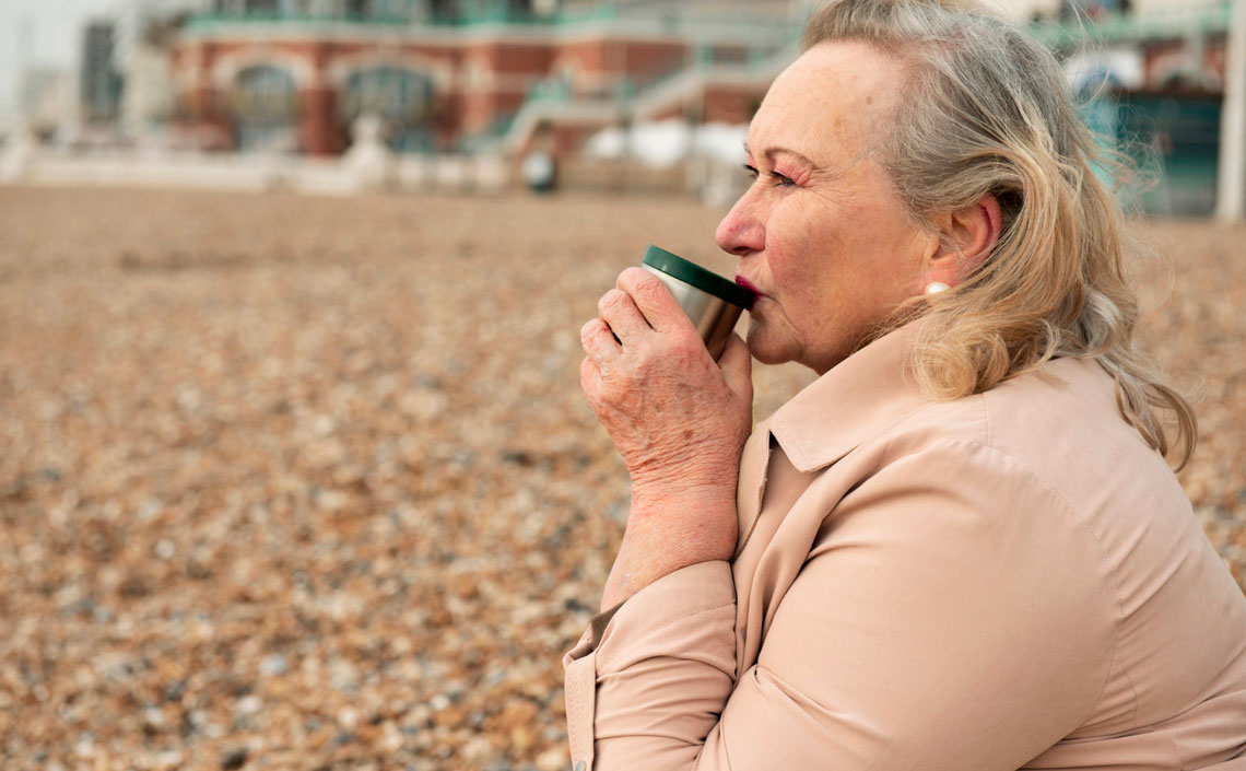 La cara invisible de la vellesa: per què la pobresa encara s’aferra a les dones grans?