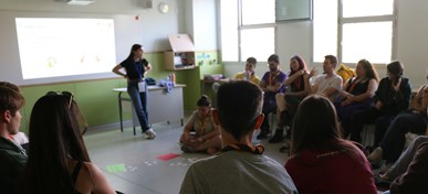 Forma’t en benestar emocional i acompanyament Forma’t en benestar emocional i acompanyament