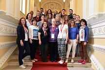 Qué es el programa Erasmus + y qué beneficios tiene para las universidades?