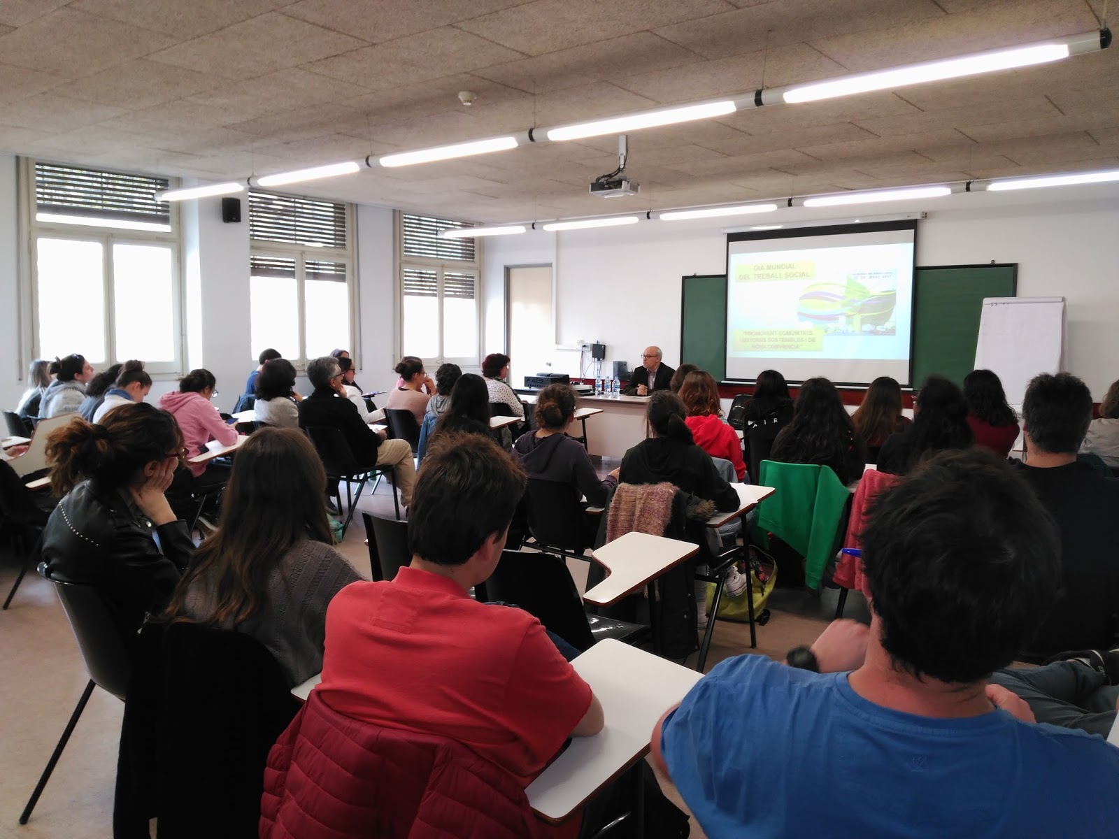 Treball Social. Promovent comunitats i entorns sostenibles i de bona convivència