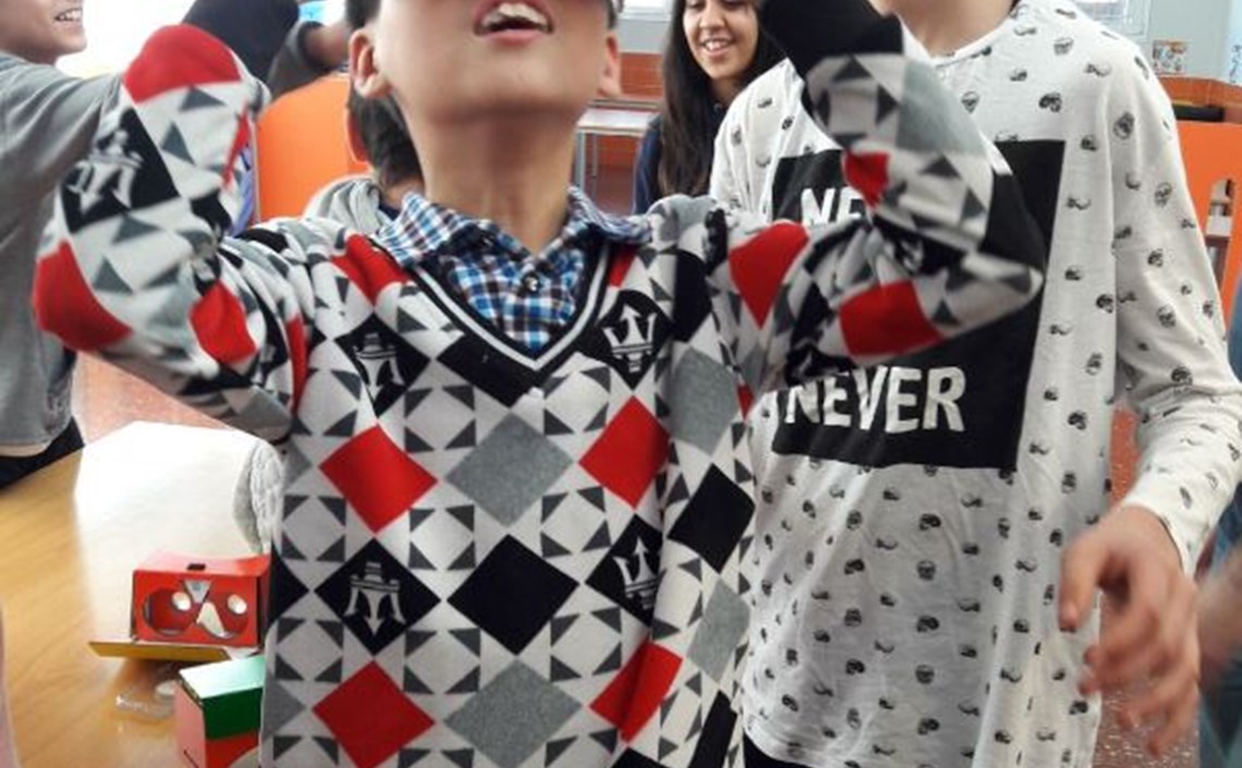 Programa #AmbMakers per acostar la tecnologia a joves socialment vulnerables Programa #AmbMakers per acostar la tecnologia a joves socialment vulnerables