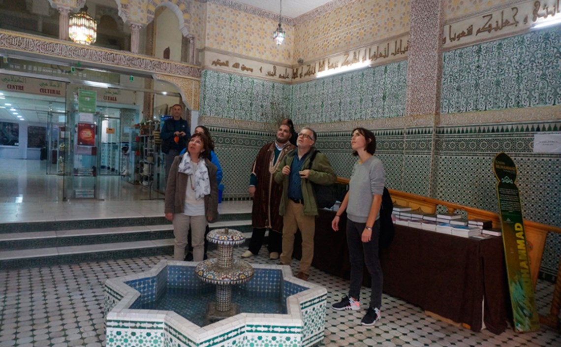 Alumnes de l’assignatura “Diàleg interreligiós” visiten el Centre Cultural Islàmic Català Alumnes de l’assignatura “Diàleg interreligiós” visiten el Centre Cultural Islàmic Català
