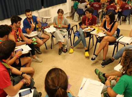 Potenciem les relacions institucionals del nostre esplai! Potenciem les relacions institucionals del nostre esplai!