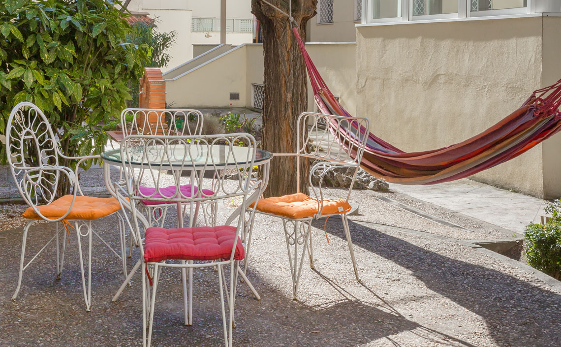 Jardins avec mobilier et zone de chill-out