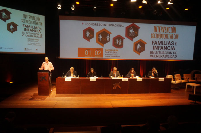 Más de 400 personas participan el I Congreso internacional sobre intervención socioeducativa con familias e infancia en situación de vulnerabilidad