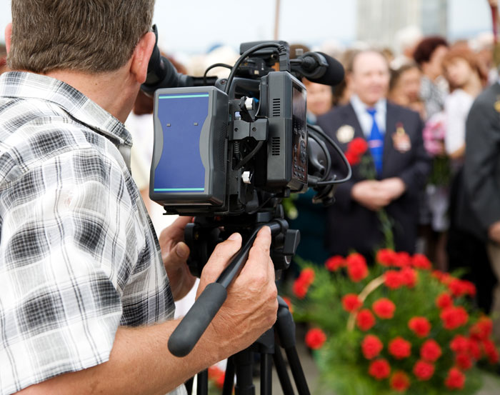 Sobre política i acció social: La democràcia en perill o l'"iliberalisme" de neoliberals i populistes