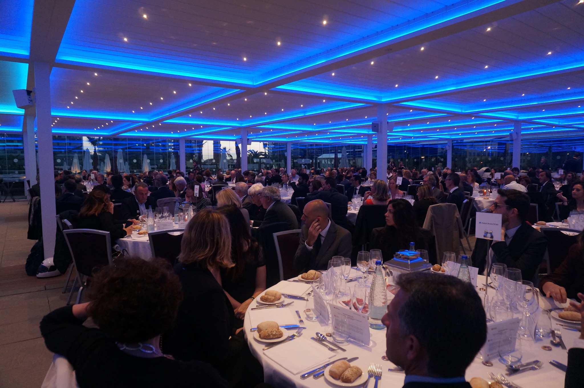 Recaptem 38.450 euros per a projectes socioeducatius amb joves vulnerables en un sopar solidari