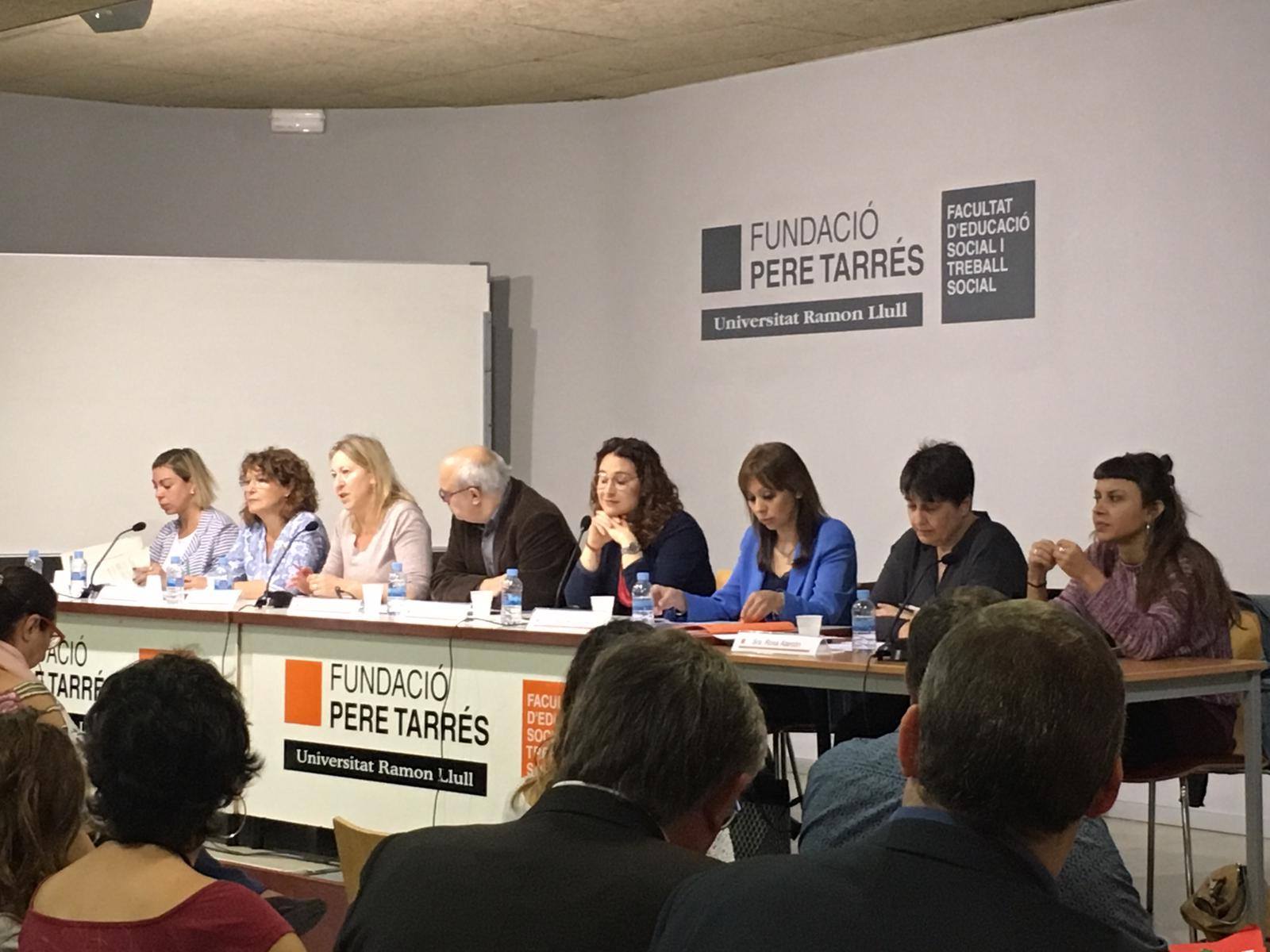 Representants dels partits polítics debaten a la Facultat Pere Tarrés sobre política social i municipal