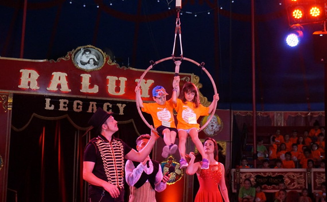 800 infants dels casals d’estiu esdevenen artistes de circ 800 infants dels casals d’estiu esdevenen artistes de circ