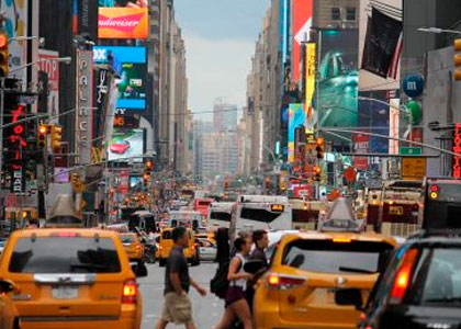 Heráclito & Parménides return. 7 reflexions sobre la gestió del canvi a les professions socials i educatives