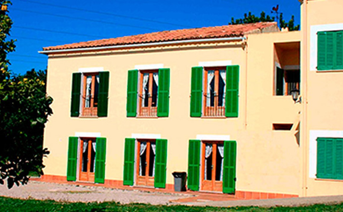 S’inauguren les reformes de la casa de colònies Binicanella a Mallorca S’inauguren les reformes de la casa de colònies Binicanella a Mallorca