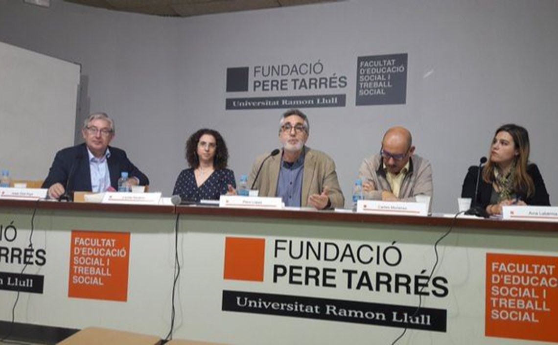 Presenten el llibre col·lectiu “Aprender para transformar”, una eina perquè els docents millorin l’ensenyament als futurs professionals de l’acció social Presenten el llibre col·lectiu “Aprender para transformar”, una eina perquè els docents millorin l’ensenyament als futurs professionals de l’acció social