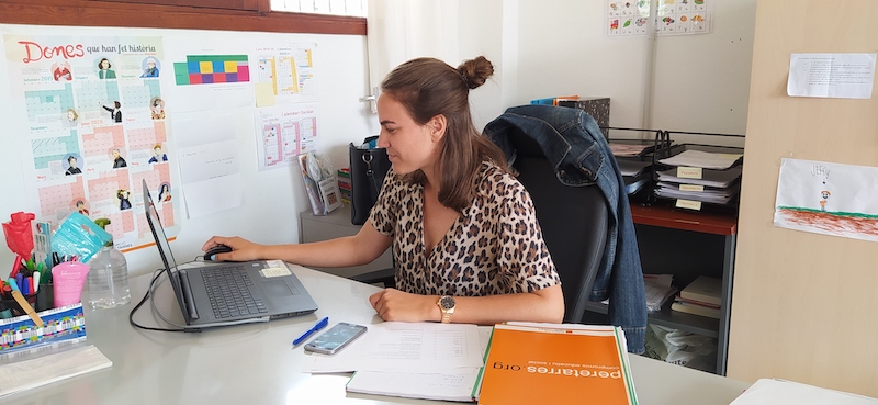 Prop de 90 infants i adolescents de Pollença en situació de vulnerabilitat continuen rebent acompanyament educatiu i social en ple confinament