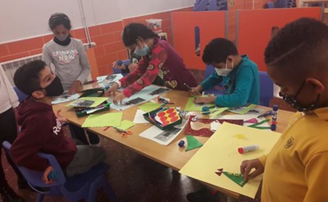 El voluntariat: una peça clau en l’engranatge de la Fundació Pere Tarrés El voluntariat: una peça clau en l’engranatge de la Fundació Pere Tarrés