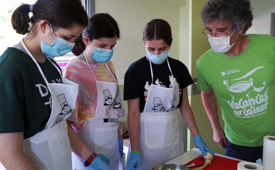 La Fundació Pere Tarrés considera que reprendre les colònies escolars suposa un reconeixement a la importància del lleure en el procés educatiu La Fundació Pere Tarrés considera que reprendre les colònies escolars suposa un reconeixement a la importància del lleure en el procés educatiu