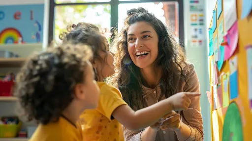Educadora amb infants a una aula