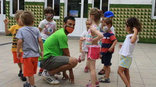 La Fundació Pere Tarrés adapta la seva formació de monitors de lleure a persones sordes
