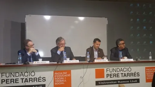 El director General d’Atenció a la Infància i l’Adolescència de la Generalitat, Ricard Calvo, presideix l’Acte de Graduació del Postgrau en Funció Directiva de CRAES