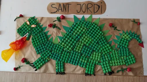 Roses, llibres, princeses i dracs omplen els diferents espais de la Fundació Pere Tarrés en una setmana dedicada a Sant Jordi