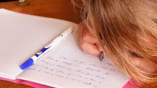 El 92% dels infants que participen en programes de reforç escolar milloren els resultats acadèmics 