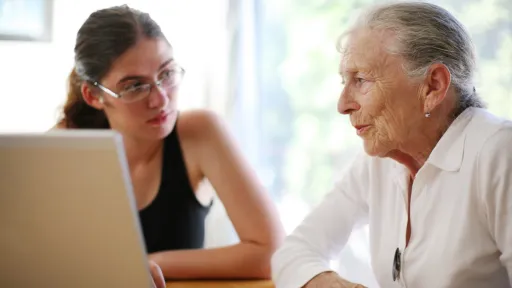El repte de l'atenció a les persones amb Alzheimer i Parkinson