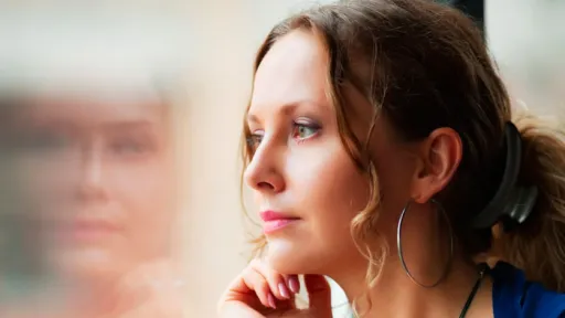 Les múltiples cares de la violència envers les dones 